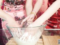 Foot Fetish Twin Flowers 4