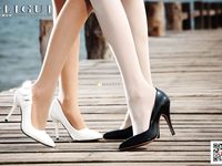 Foot Fetish Twin Flowers 33