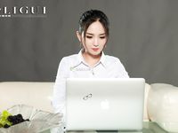 Foot Fetish Twin Flowers 38