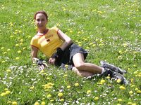 Ich präsentiere meine gepiercte Fotze in der Öffentlichkeit