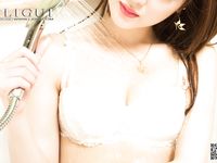 pretty lady dirty feet 178