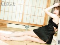 pretty lady dirty feet 183