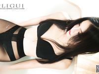 pretty lady dirty feet 200