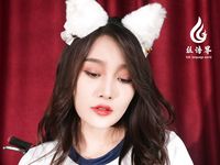 pretty lady dirty feet 212