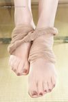 pretty lady dirty feet 228