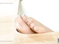 pretty lady dirty feet 241