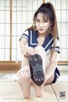 pretty lady dirty feet 243