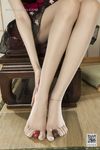 pretty lady dirty feet 244
