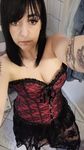 Vanessa  33