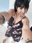 Vanessa  61