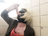 AnnaSlut97 - öffentliche Klohure bereit zum Einsatz