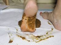 scat feet