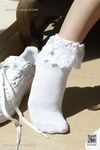 pretty lady dirty feet 251