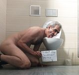 The loser realtor fagot Oleg Yakub licking urinals.