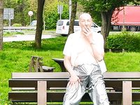 Plastikschlampe Volker öffentlich pervers