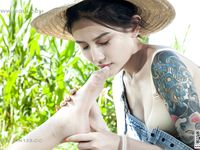 Foot Fetish Twin Flowers 102