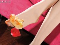 pretty lady dirty feet 6