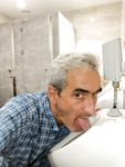 The realtor loser Russian faggot licking urinals.