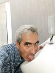 The realtor loser Russian faggot licking urinals.