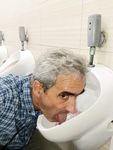 The realtor loser Russian faggot licking urinals.