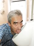 The realtor loser Russian faggot licking urinals.