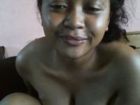 Nomena  petite Chienne malgache de 20 ans  2
