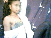 Camgirl et pute Malagasy cotiere  2
