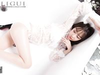 pretty lady dirty feet 32-1