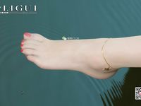 pretty lady dirty feet 57