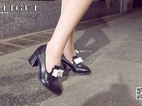 pretty lady dirty feet 61