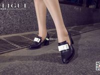 pretty lady dirty feet 61