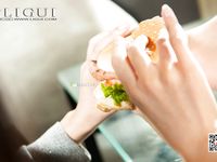 pretty lady dirty feet 64