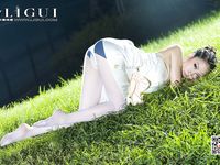 pretty lady dirty feet 67