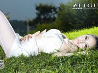 pretty lady dirty feet 67