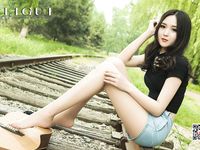 pretty lady dirty feet 78