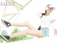 pretty lady dirty feet 82