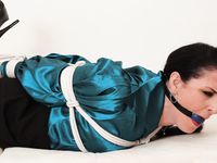 Tied Sexy Beauties 492-4