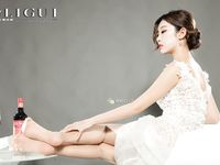 pretty lady dirty feet 84