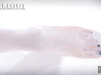 pretty lady dirty feet 116