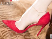 pretty lady dirty feet 119