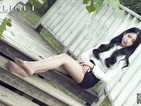 pretty lady dirty feet 134