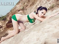 pretty lady dirty feet 148