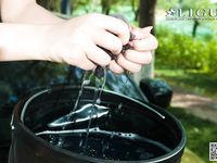 pretty lady dirty feet 161