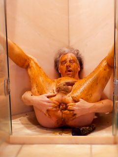 Ivo from Vienna, Austria - exposed by dirty scatplay & piss