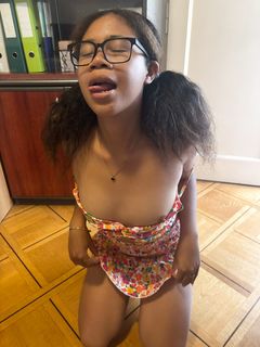 Moi Evah prete a etres votre pute malgache