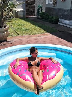 i want to kiss her so good  5