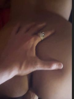 je suis qu une pute a baise