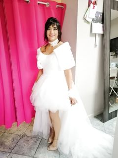 Vanessa  32