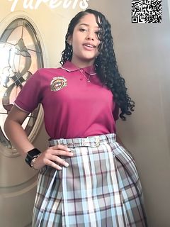 YARELIS  TEEN