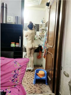 Desi House Wife Preeti Full Nude in bathroom